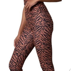 Kyodan NWT Tiger Print Leggings